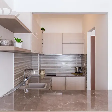 Natasha Sea View Apartman